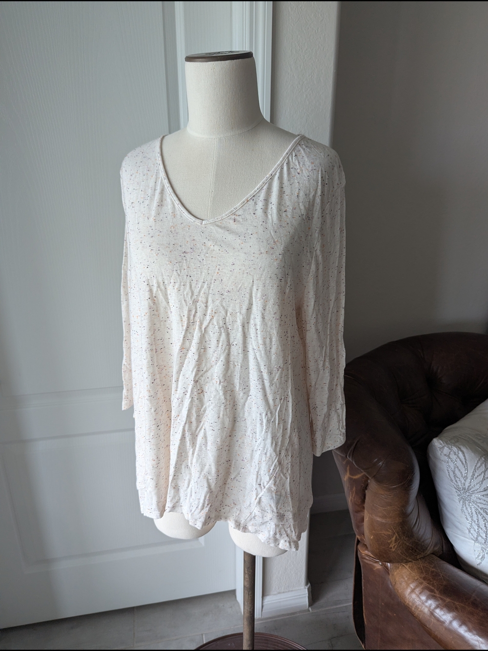 Jockey Cream Speckled V-Neck 3/4 Sleeve Tee